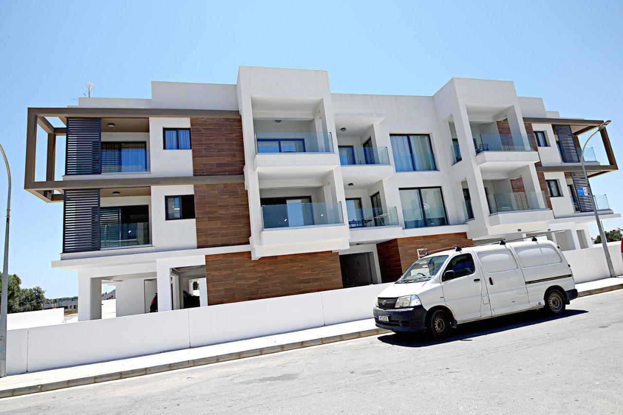 Golden Tree Apartment باراليمني المظهر الخارجي الصورة